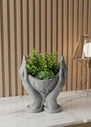 Vaso Decorativo Mãos de Afeto Esculpido Formato Coração Design Exclusivo
