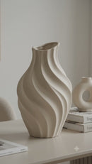 Vaso Decorativo Escultural Ondas Design Sofisticação Elegância Exclusivo.